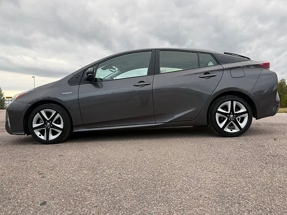 Toyota Prius 2017 photo 5