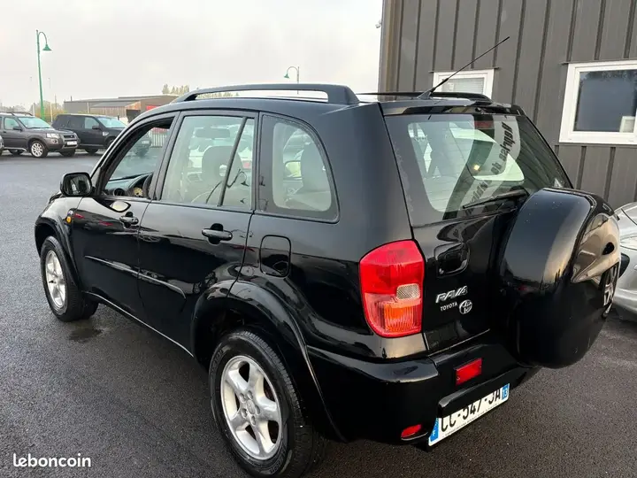 Toyota Rav4 2003 photo 2