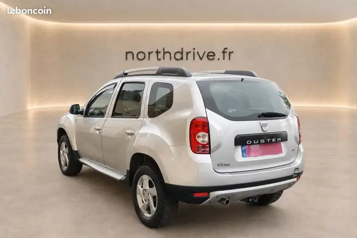 Dacia Duster 2010 photo 3