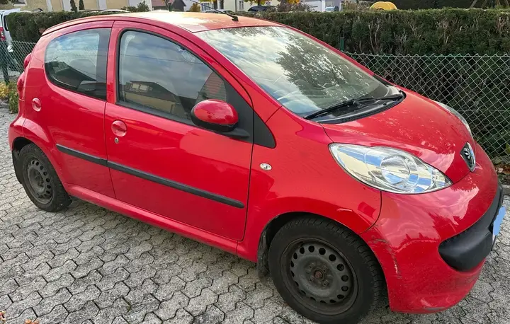 Peugeot 107 2007 photo 3