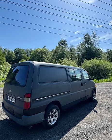 Toyota Hiace 2003 photo 4