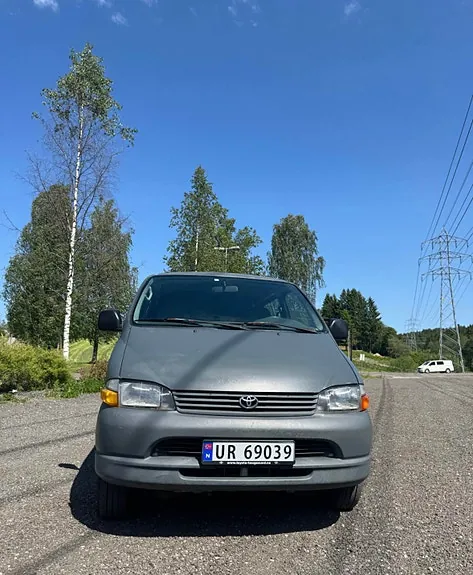 Toyota Hiace 2003 photo 3