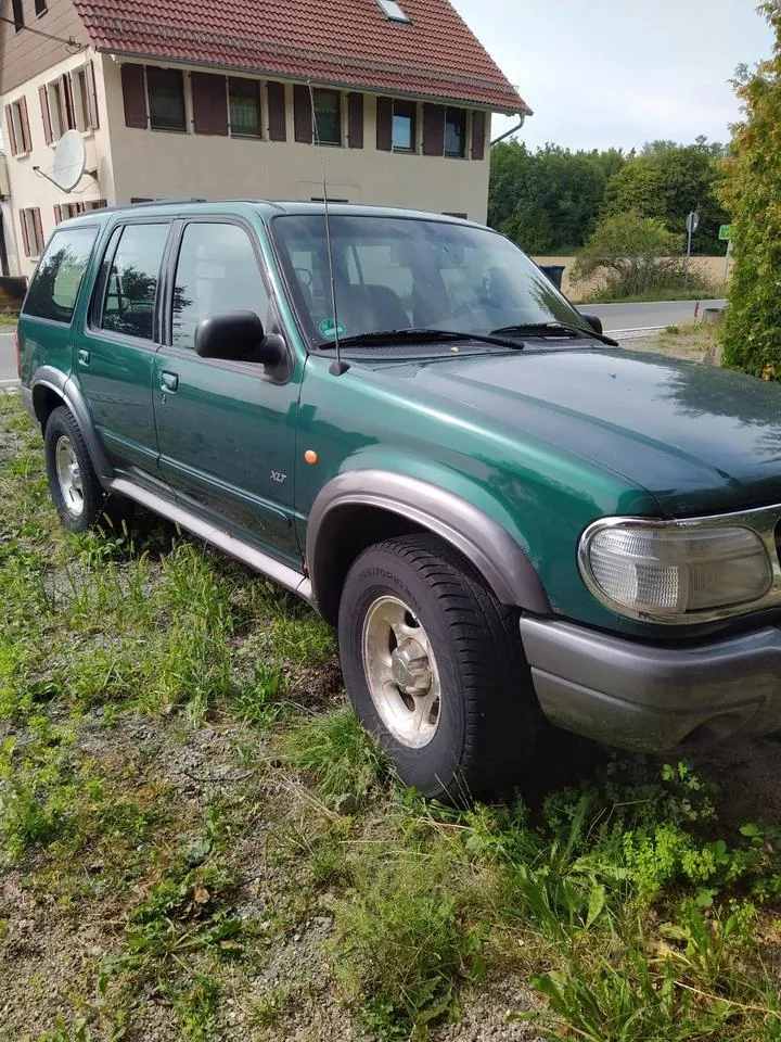 Ford Explorer