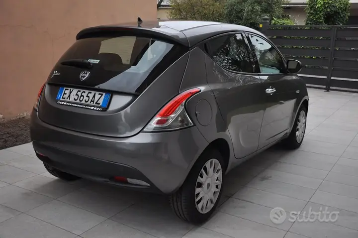 Lancia Ypsilon 2014 photo 3