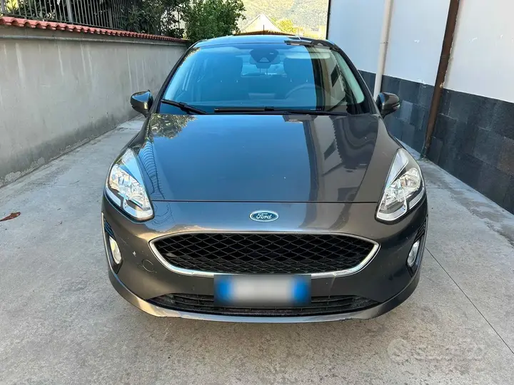 Ford Fiesta 2018 photo 2