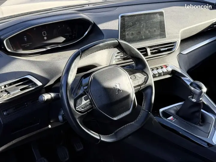 Peugeot 3008 2019 photo 3