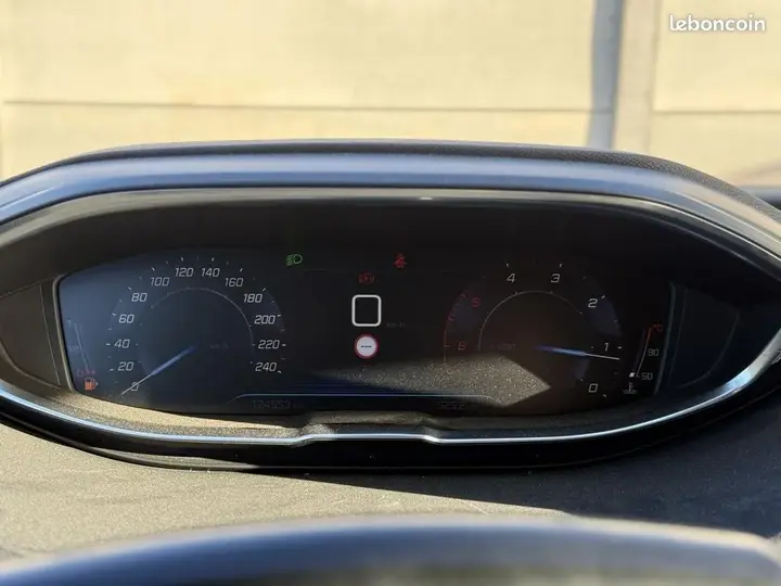 Peugeot 3008 2019 photo 4