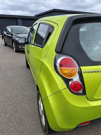 Chevrolet Spark 2011 photo 2