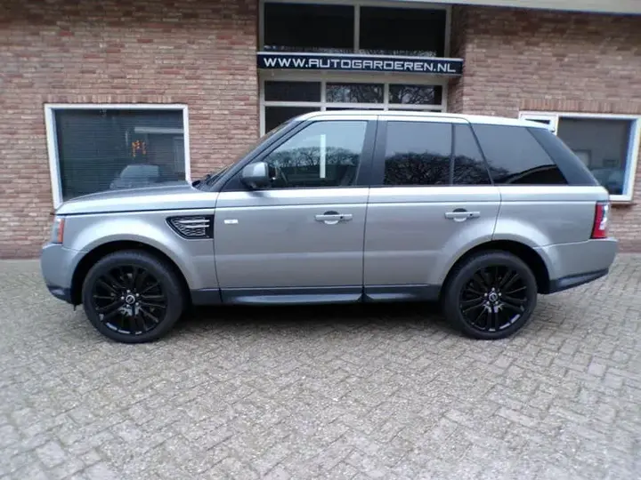 Land Rover Range Rover Sport 2012 photo 2