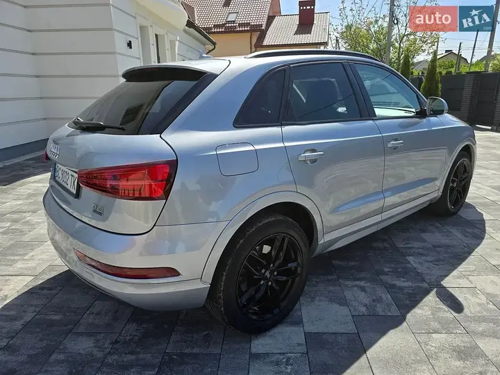 Audi Q3 2016 photo 5