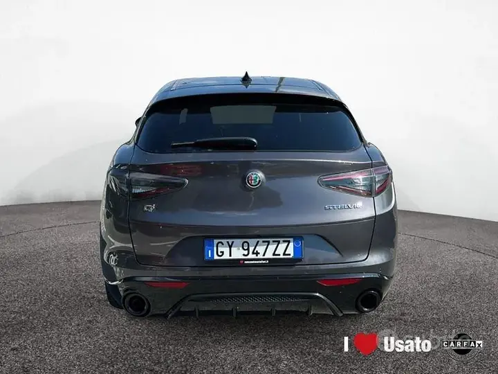 Alfa Romeo Stelvio 2025 photo 5