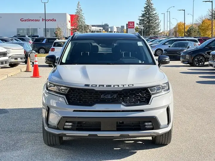 Kia Sorento 2023 photo 2