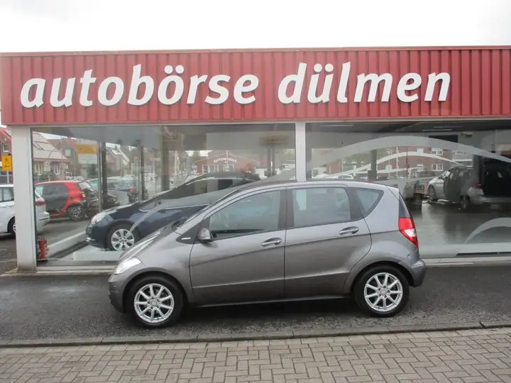 Mercedes-Benz A 180