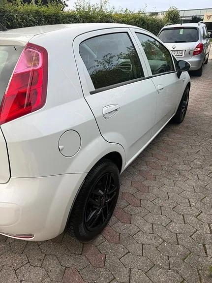 Fiat Punto 2015 photo 4