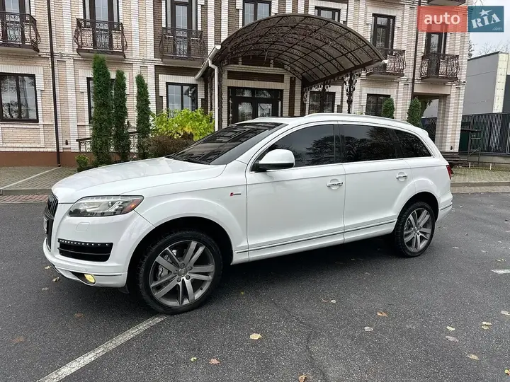 Audi Q7 2014 photo 4
