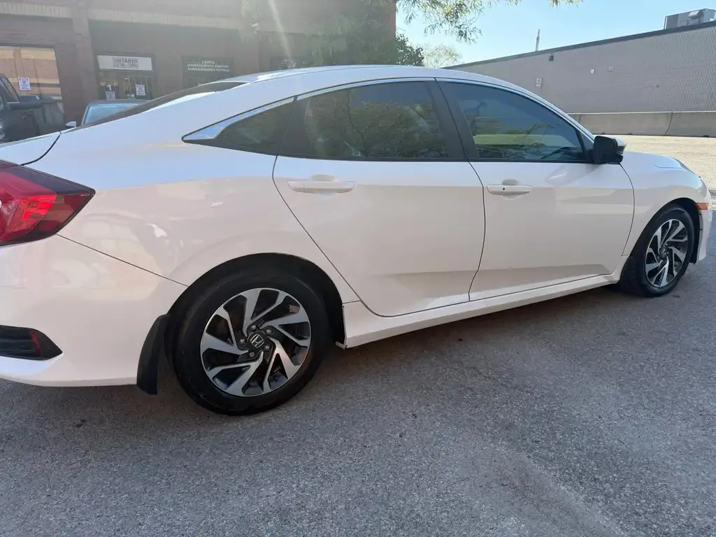 Honda Civic 2016 photo 3