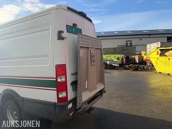 Iveco Daily 2010 photo 4