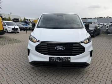 Ford Transit 2026 photo 2
