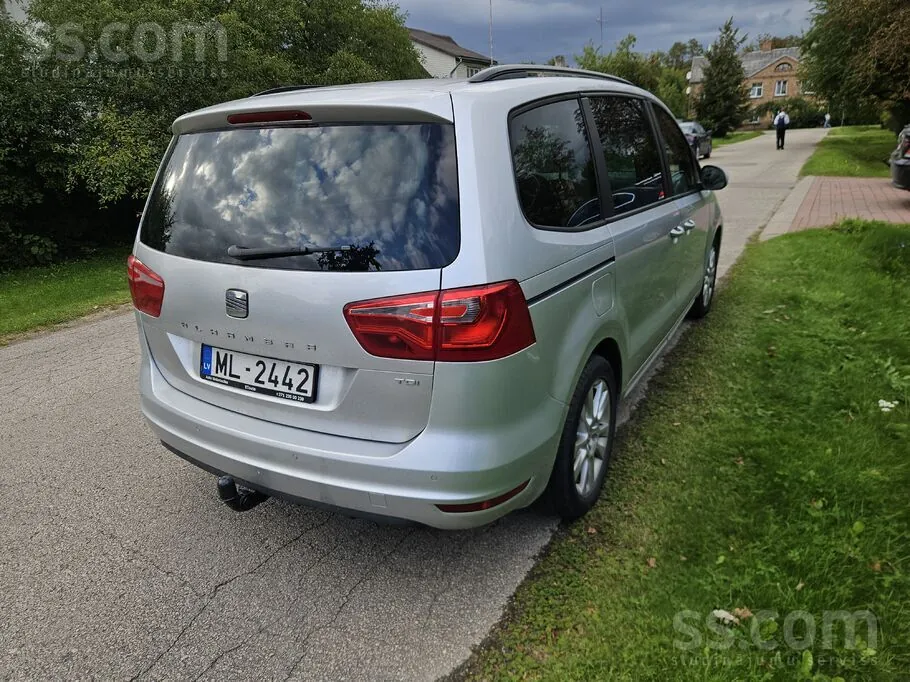Seat Alhambra 2015 photo 5