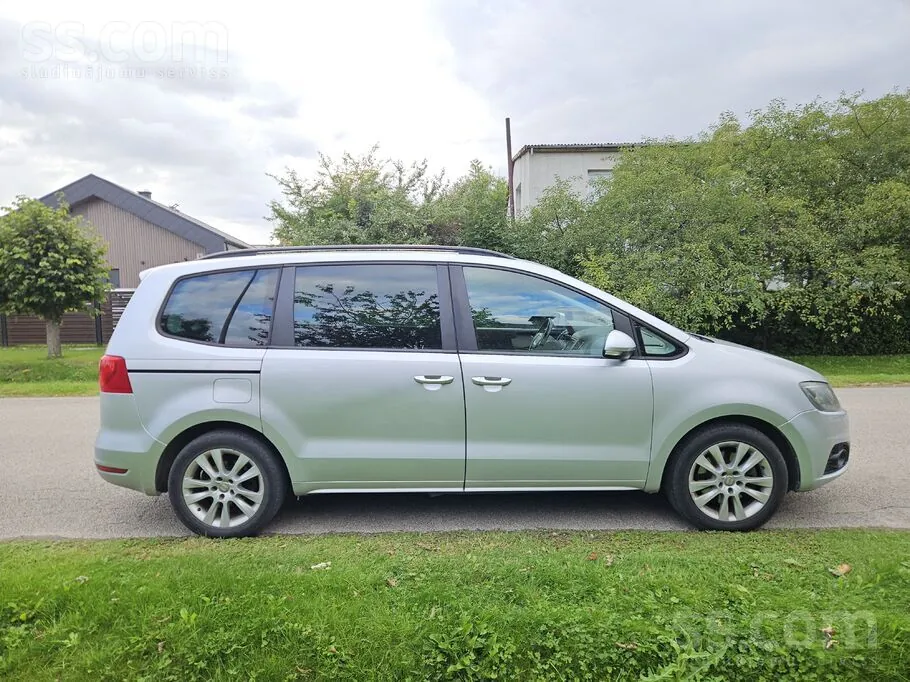 Seat Alhambra 2015 photo 4
