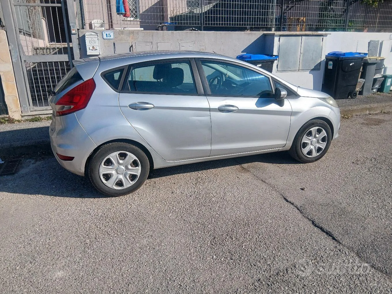 Ford Fiesta 2009 photo 3