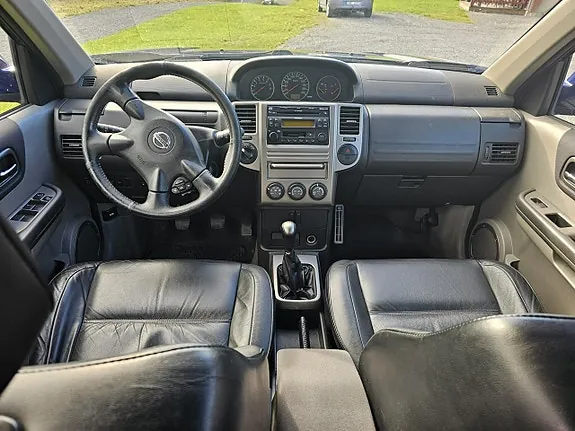Nissan X-Trail 2005 photo 2