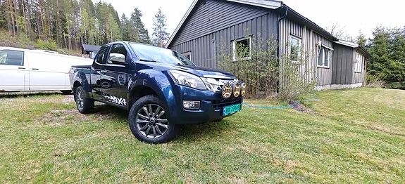 Isuzu D-Max 2014 photo 2