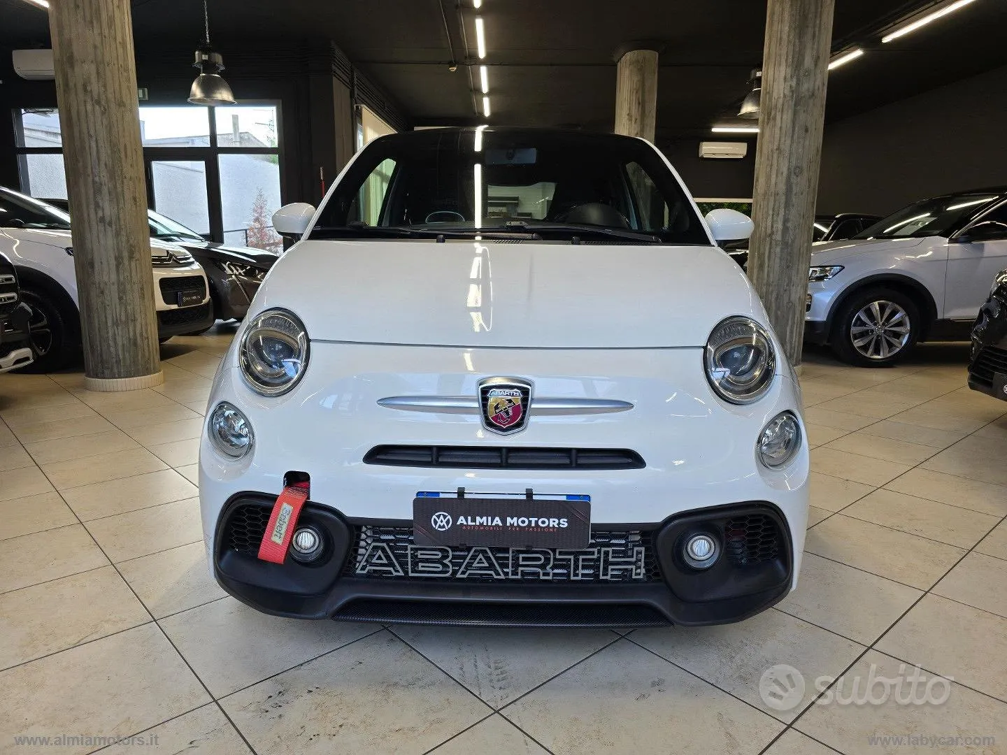 Abarth 595 2018 photo 2