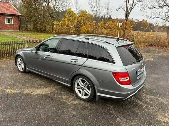 Mercedes-Benz C 220 2013 photo 2