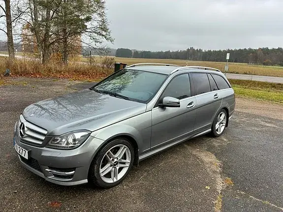 Mercedes-Benz C 220