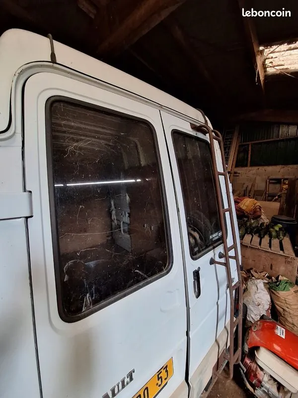 Renault Trafic 1995 photo 2