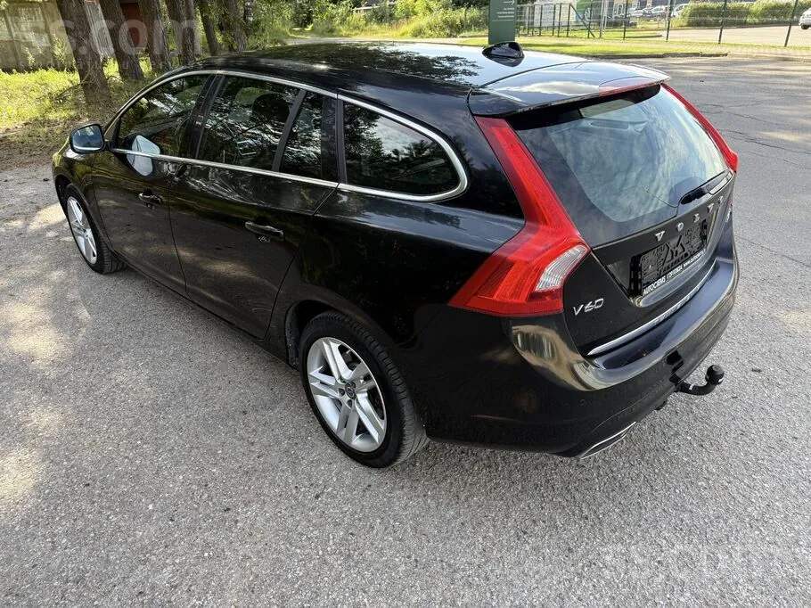 Volvo V60 2017 photo 4