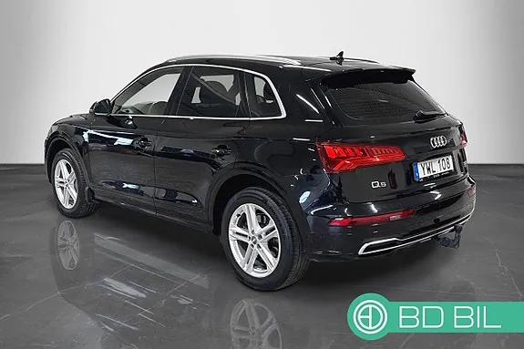 Audi Q5 2018 photo 2
