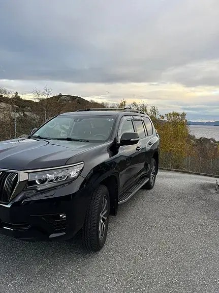 Toyota Land Cruiser 2021 photo 2