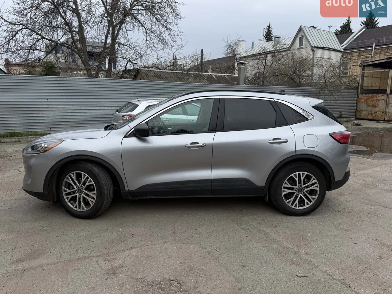 Ford Escape 2022 photo 2
