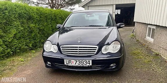 Mercedes-Benz C-Class 2006 photo 3