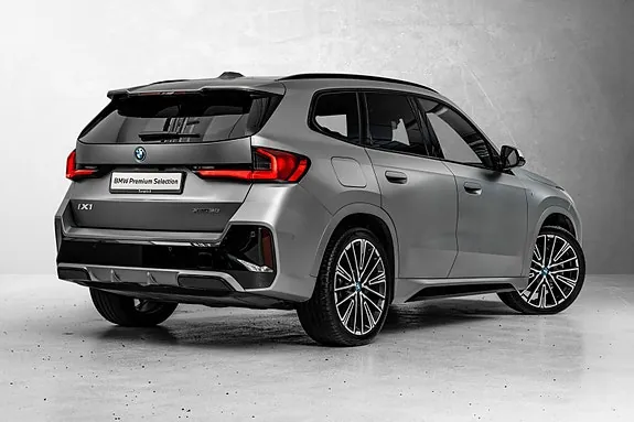 BMW Ix1 2023 photo 5