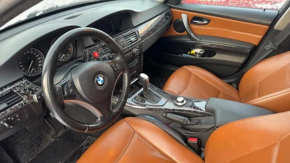 BMW 320I