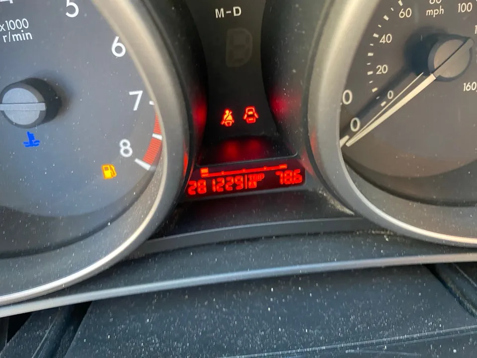 Mazda 3 2011 photo 5