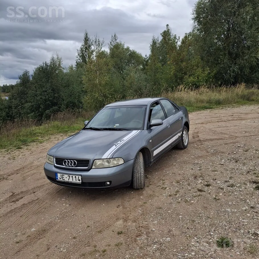 Audi A4 1999 photo 2