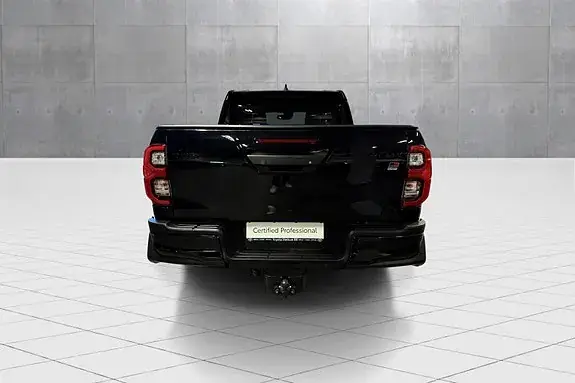 Toyota Hilux 2025 photo 4