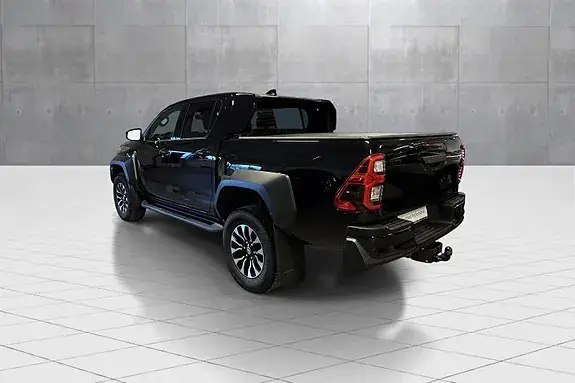 Toyota Hilux 2025 photo 3