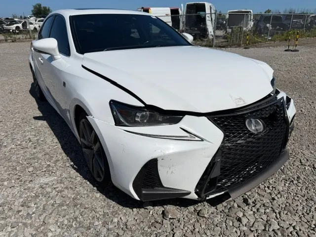 Lexus Is 300 2017 photo 2