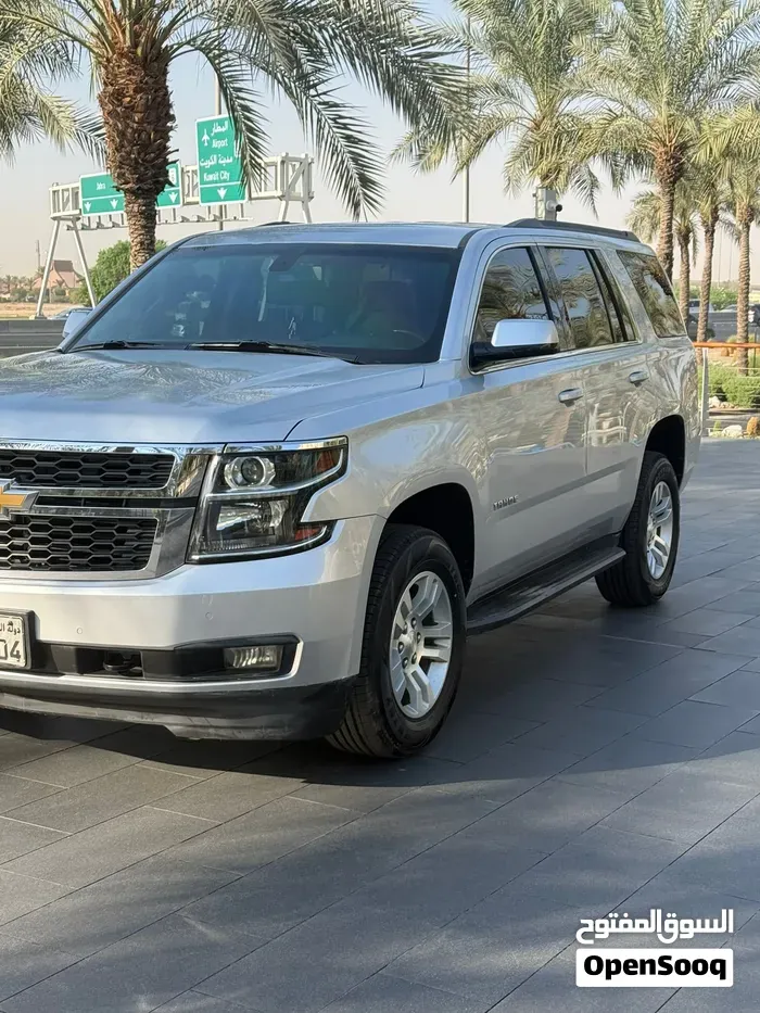 Chevrolet Tahoe 2018 photo 2