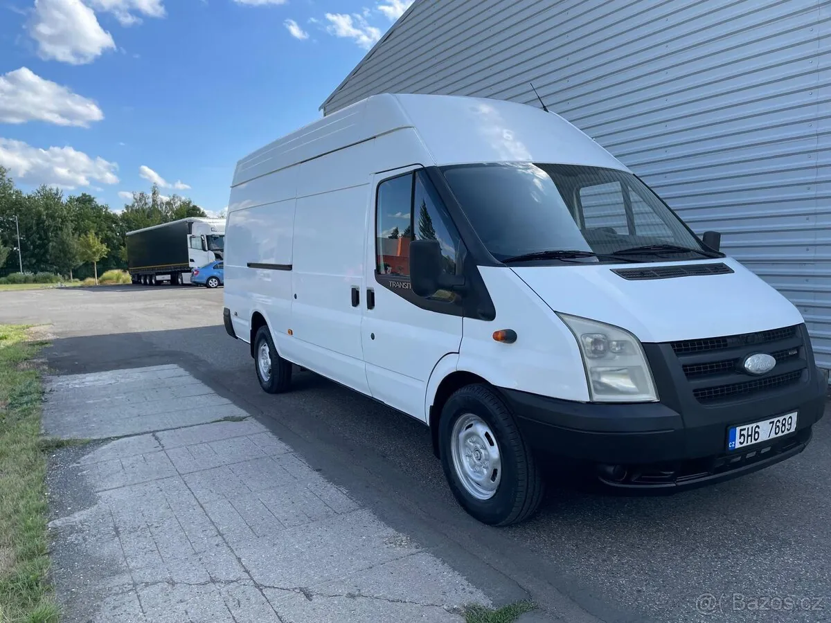Ford Transit 2008 photo 2