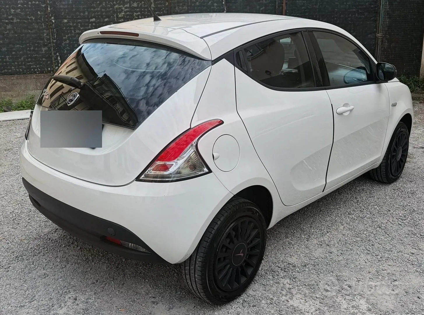 Lancia Ypsilon 2014 photo 3