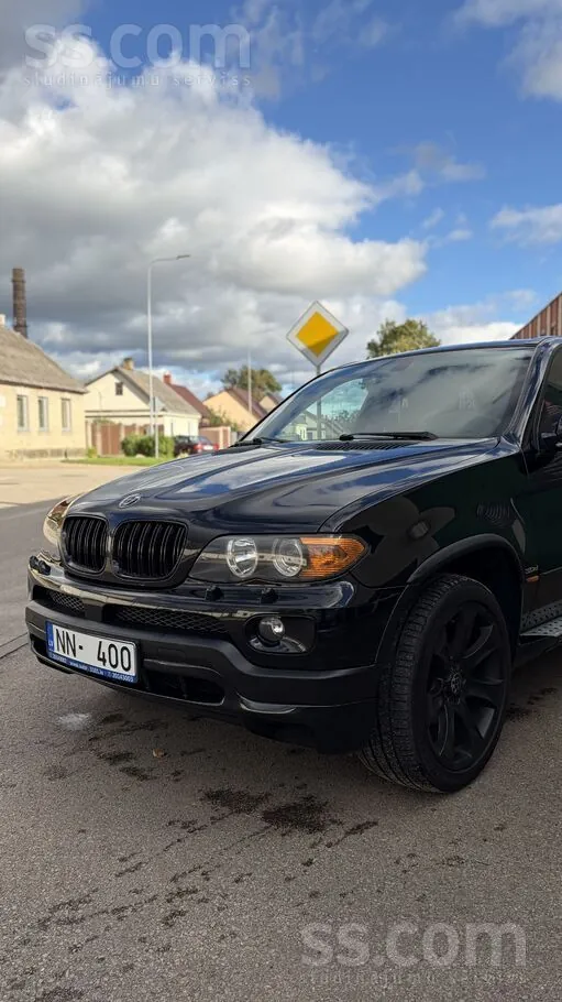 BMW X5 2004 photo 2