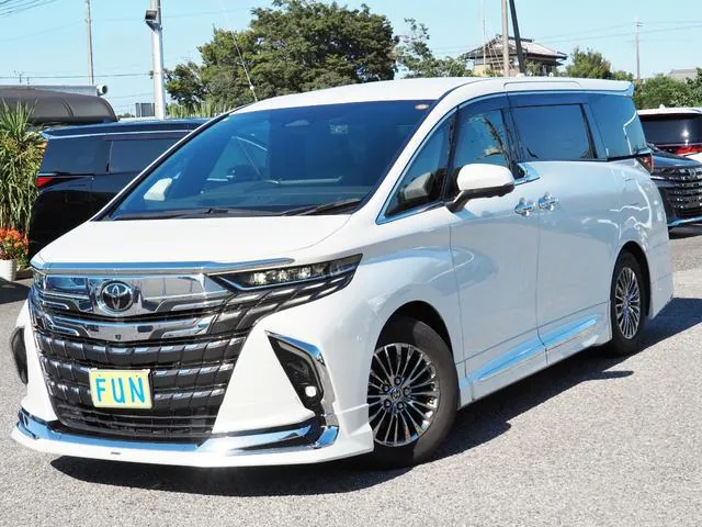 Toyota Alphard 2024 photo 4