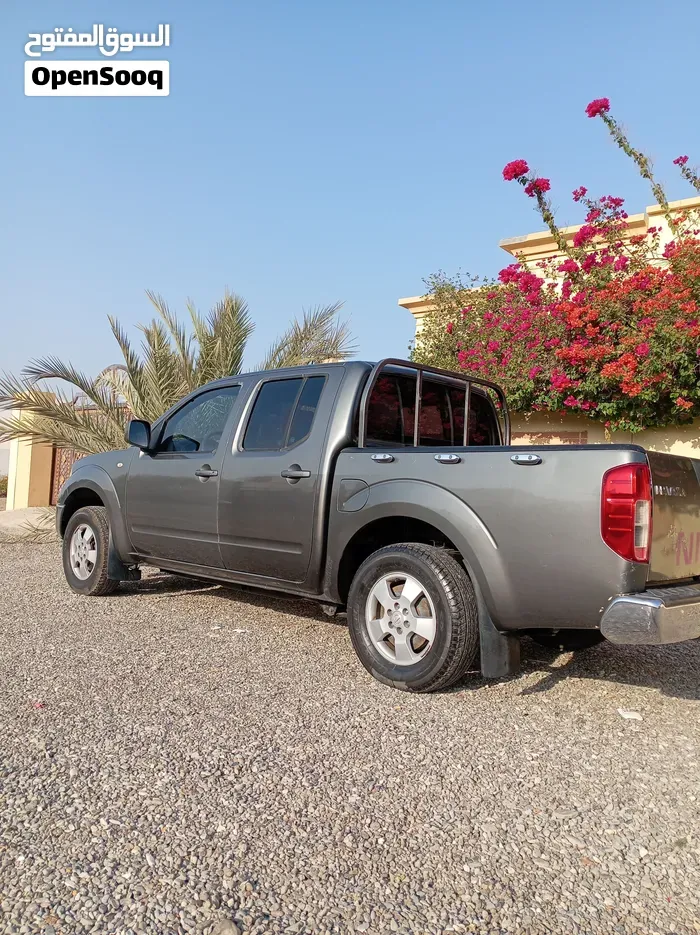 Nissan Navara 2012 photo 3