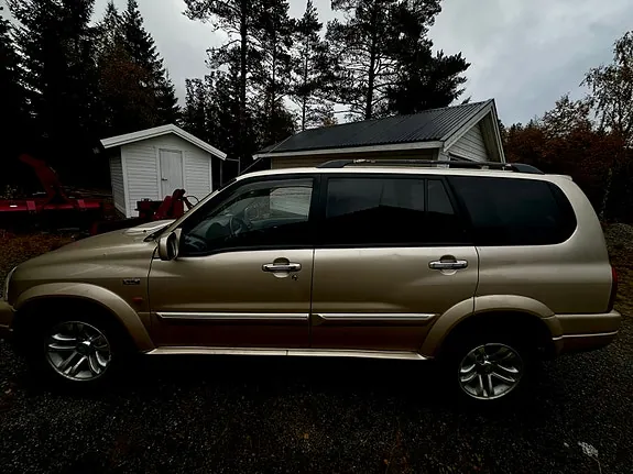 Suzuki Xl7 2006 photo 5